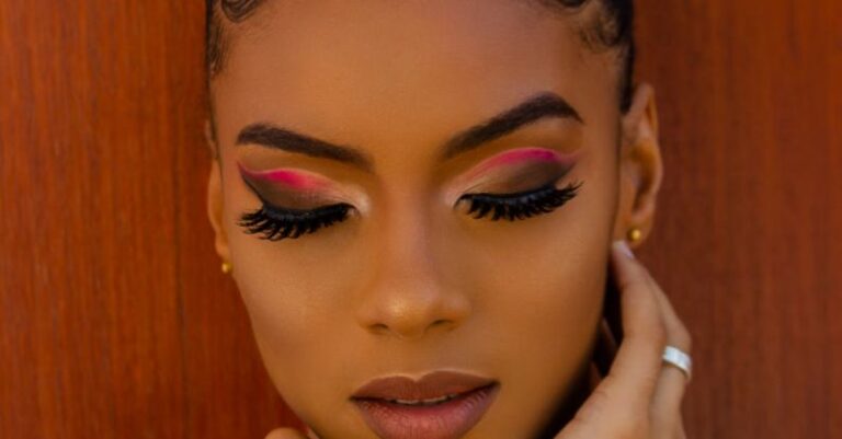 Eyelashes - Woman With Eye Makeup